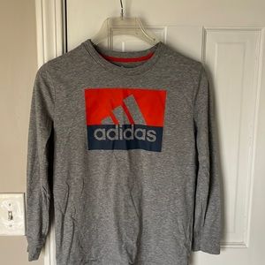 Adidas boys medium long sleeveshirt